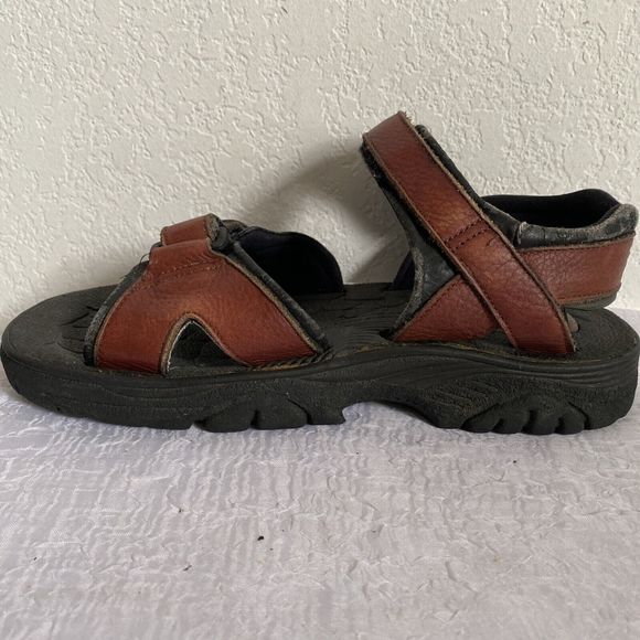 Sandals_&_Flip_Flops